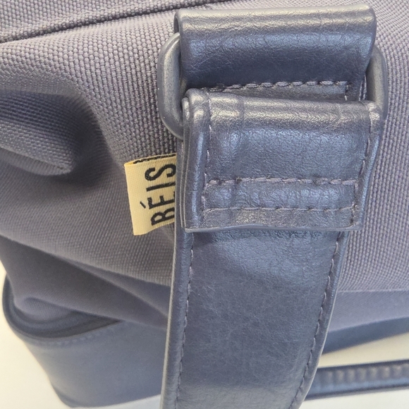 Beis "The Convertible Weekender" in Grey, Travel / Carry On Luggage Pre-owned - Picture 4 of 16